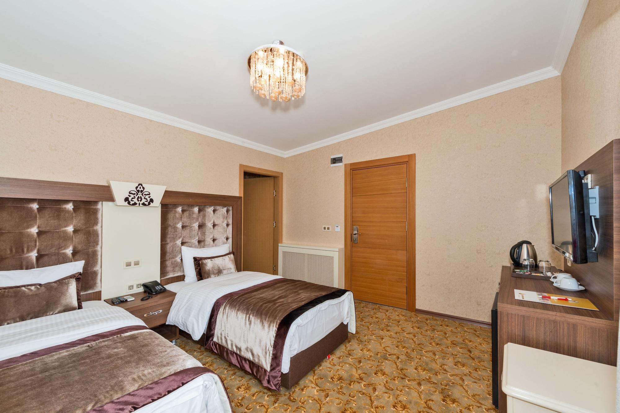 Otel Montagna Hera Taksim 3*